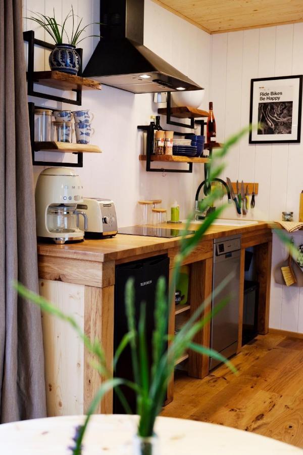 Hjem - Tiny Homes Direkt Am Wald Zwischen Allgaeu & Bodensee Bergatreute Exteriör bild
