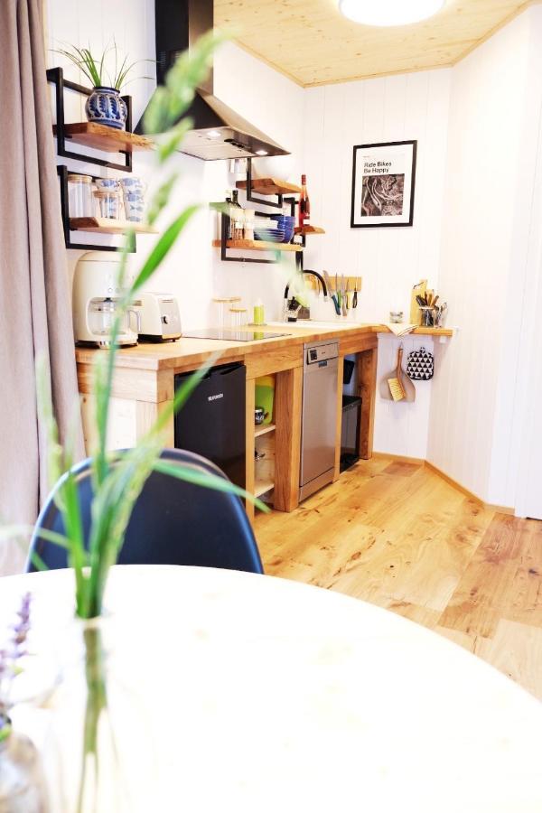 Hjem - Tiny Homes Direkt Am Wald Zwischen Allgaeu & Bodensee Bergatreute Exteriör bild
